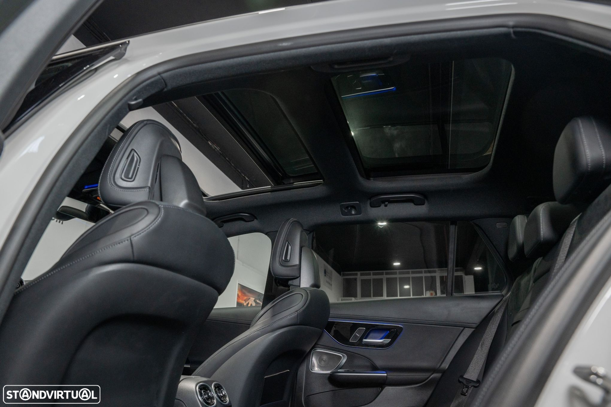 Mercedes-Benz C 300 e AMG Line - 41