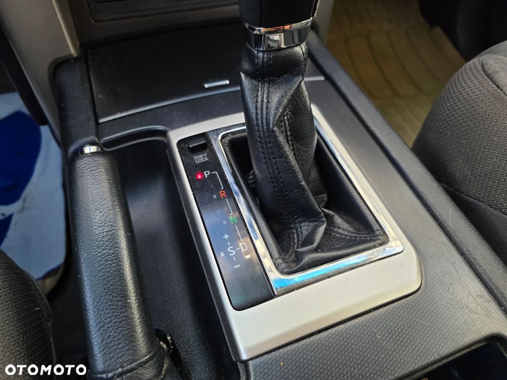 Toyota Land Cruiser LC 3.0 D-4D Sol (lea) 7os - 17