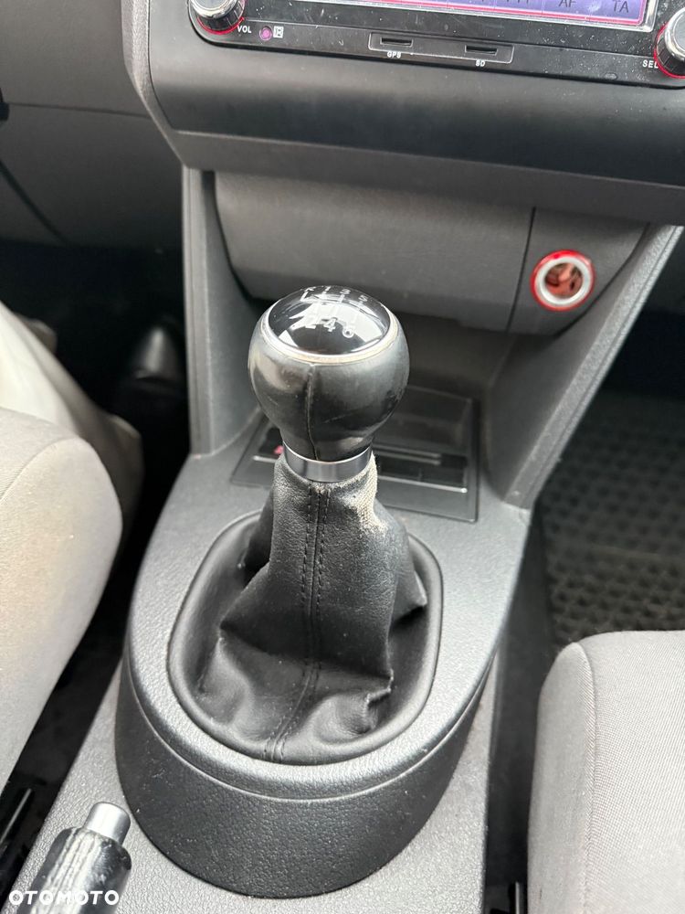 Volkswagen Touran 2.0 TDI DPF Comfortline - 12