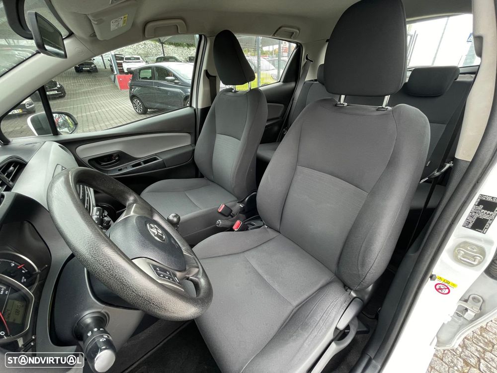 Toyota Yaris 1.4 D-4D ACtive+AC - 25