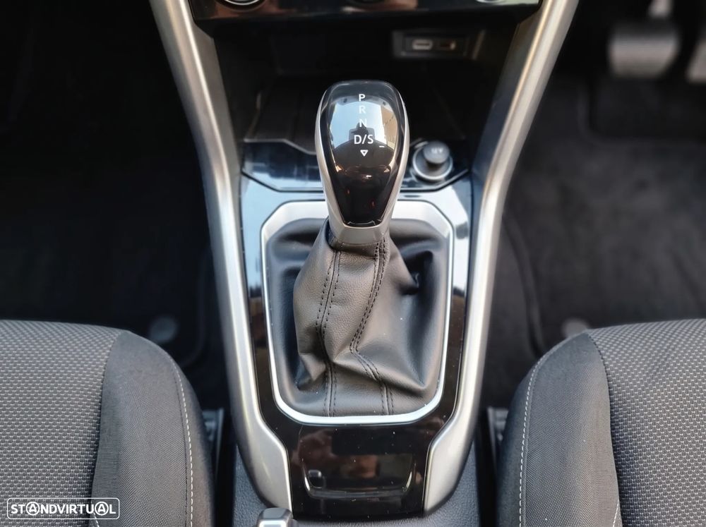 VW T-Roc 1.5 TSI Life DSG - 21