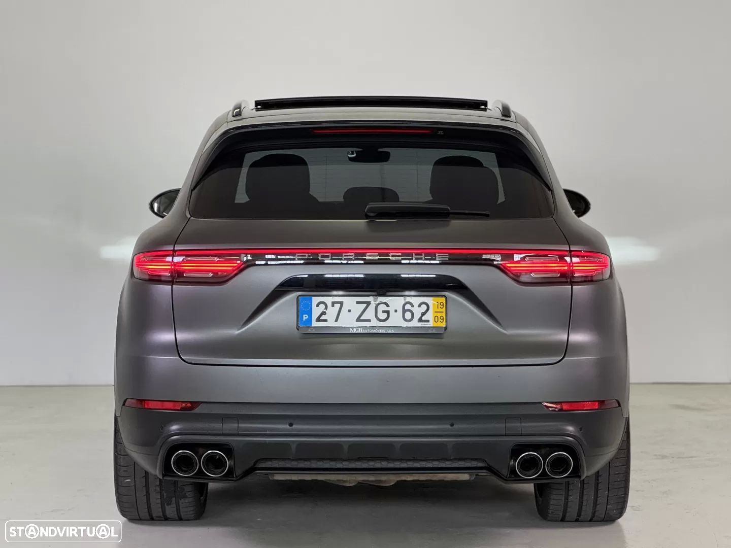 Porsche Cayenne Platinum Edition - 17