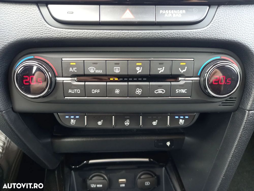 Kia XCeed 1.6 CRDi DCT7 PLATINUM EDITION - 24