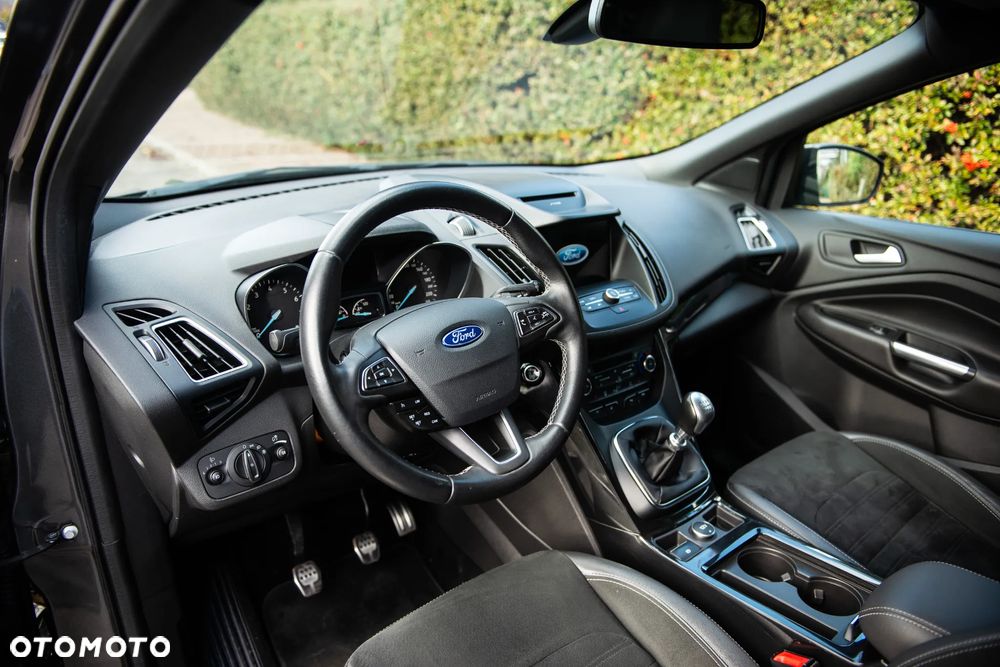 Ford Kuga 1.5 EcoBoost FWD ST-Line ASS - 20