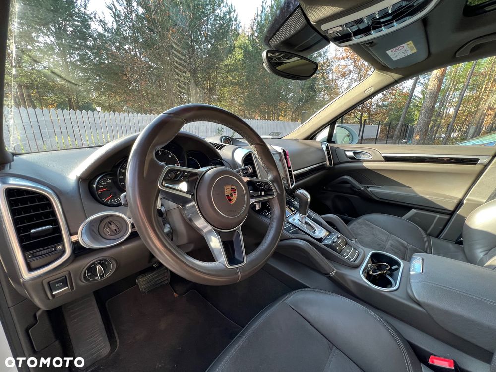 Porsche Cayenne Diesel Platinum Edition - 12
