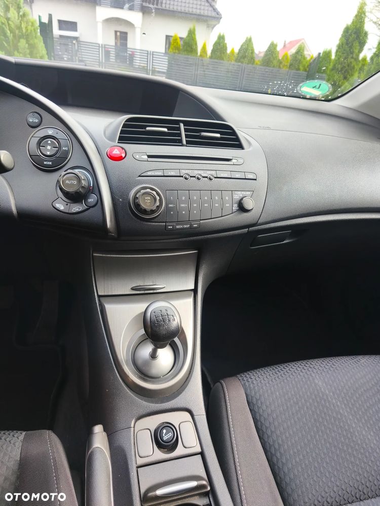 Honda Civic 1.4 Comfort - 17