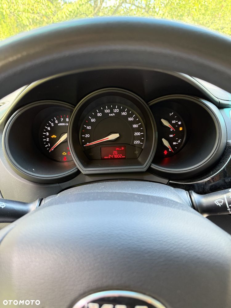 Kia Rio 1.4 M - 8