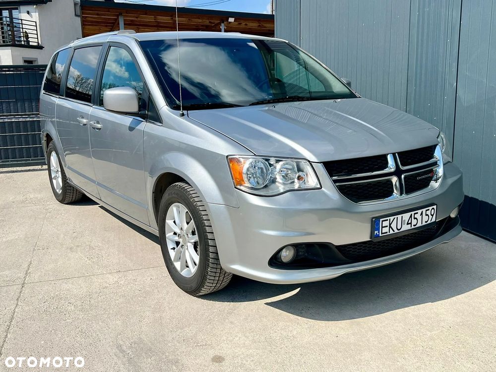 Dodge Grand Caravan - 9