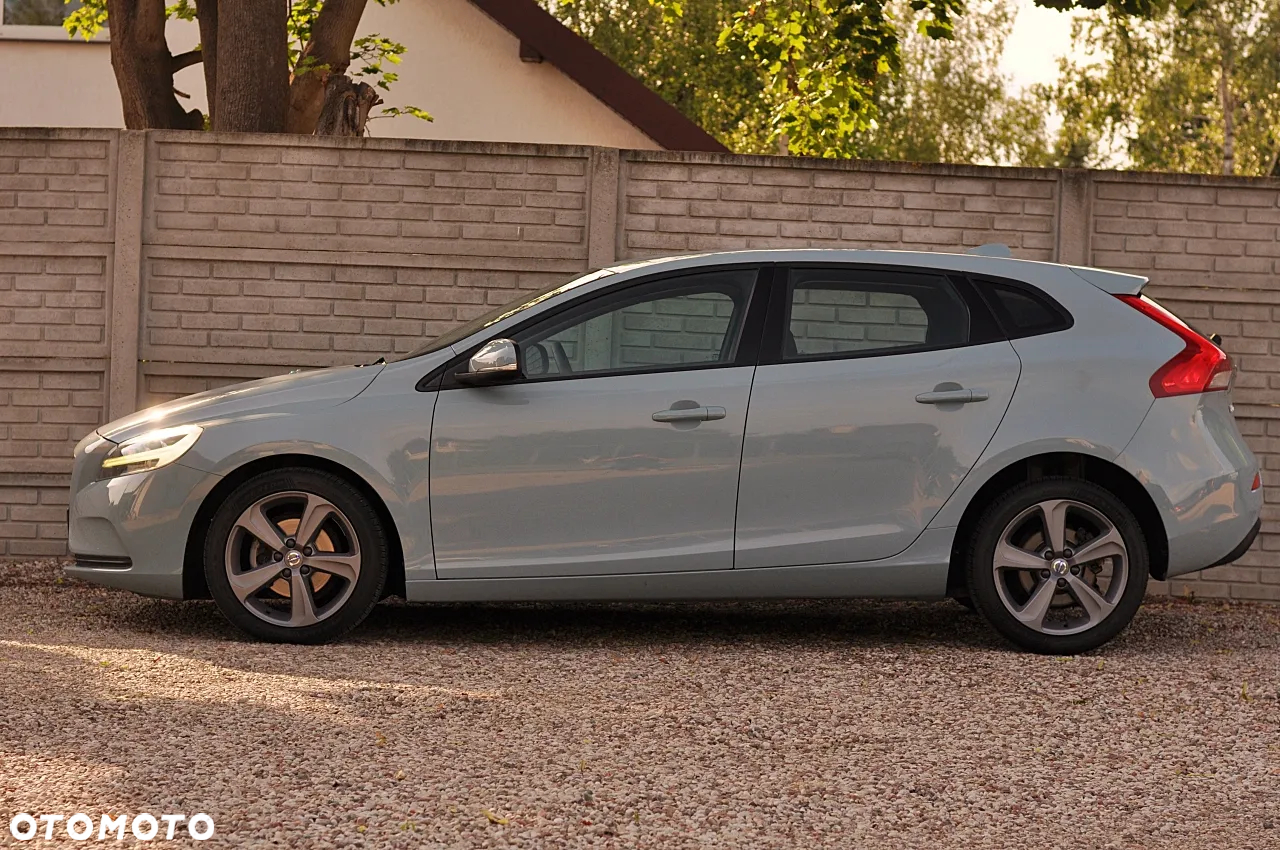 Volvo V40 D2 Momentum - 7