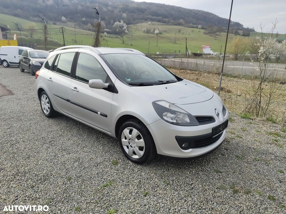 Renault Clio III 1.4 16V Dynamique - 1