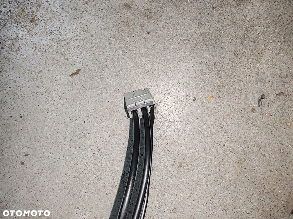 Antena dachowa podstawa bat radia SUZUKI BALENO II 15- - 3