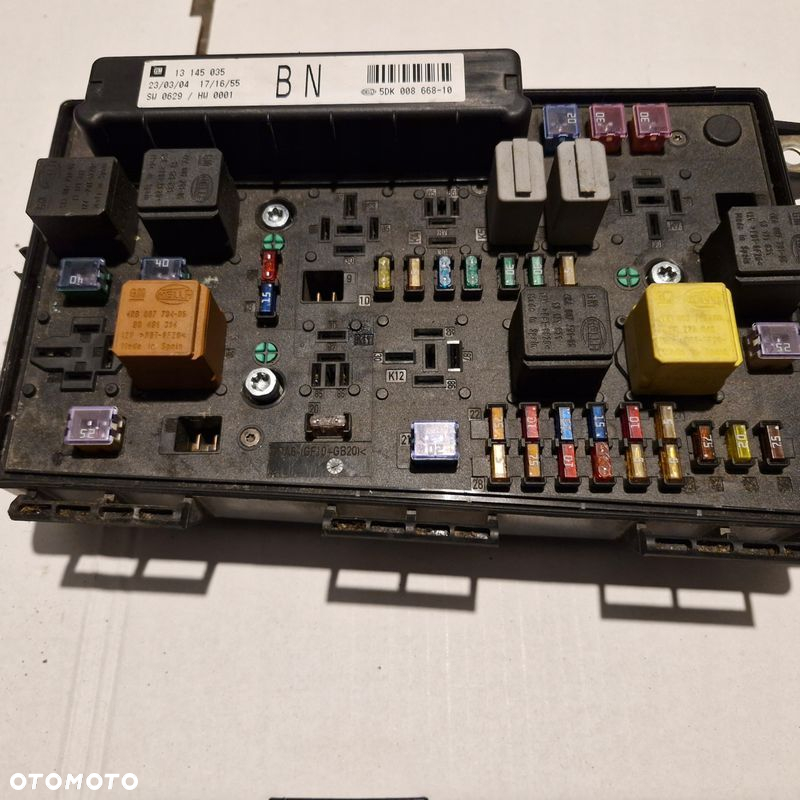 MODUŁ SKRZYNKA BEZPIECZNIKÓW OPEL 13145035 - 2
