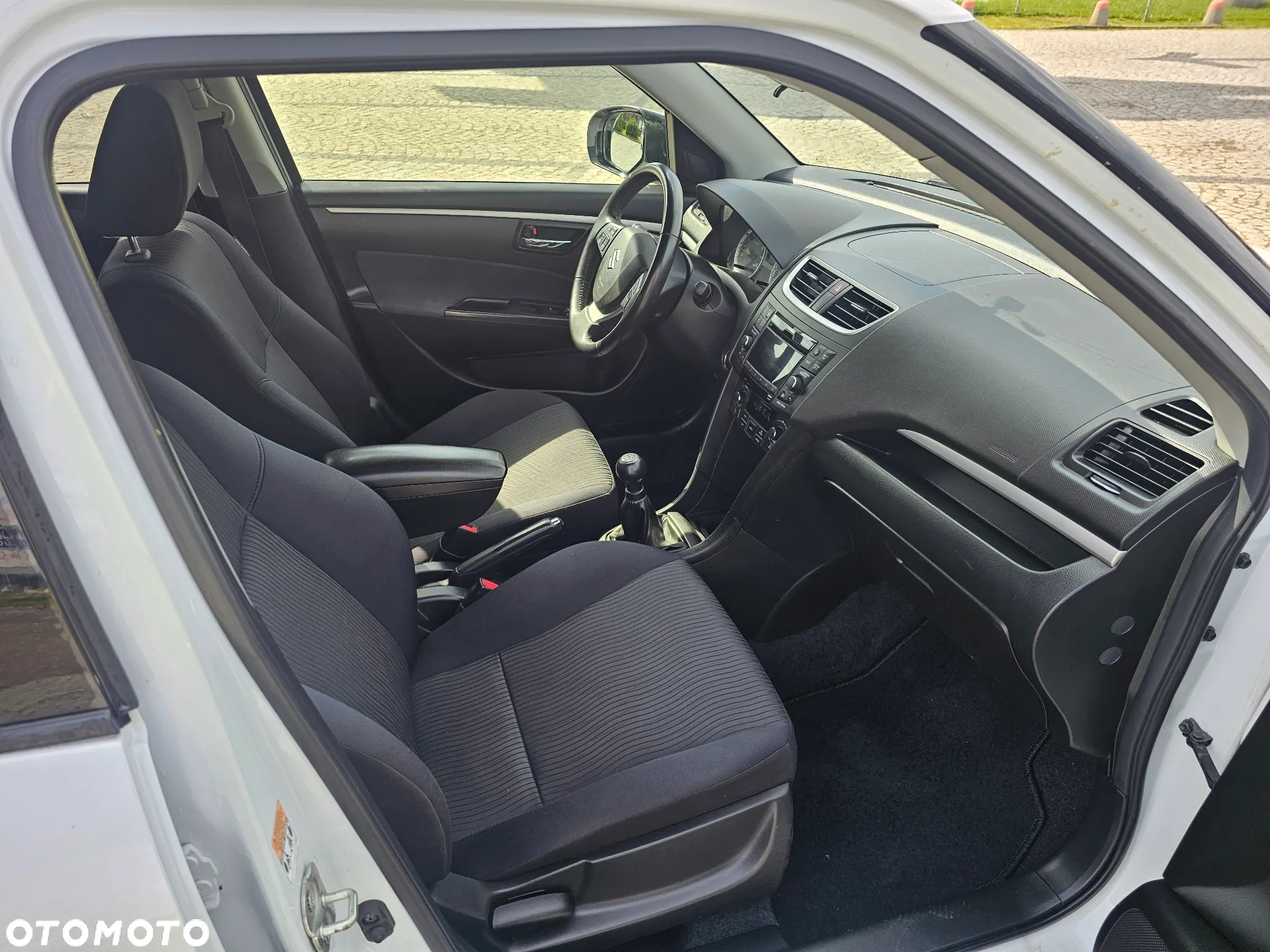 Suzuki Swift - 24