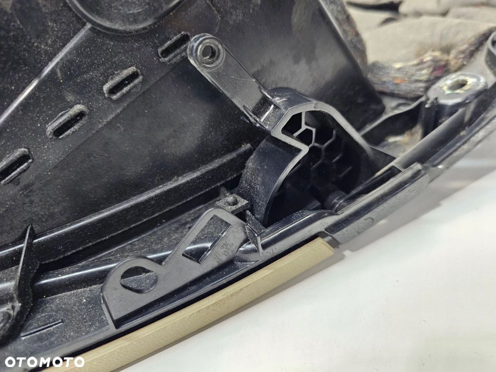 SCHOWEK PASAŻERA AUDI A3 8P LIFT 8P1857035A 8C1 KREMOWY - 6
