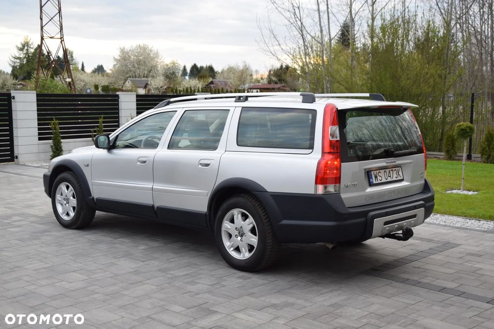 Volvo V70 2.5T AWD Summum - 3
