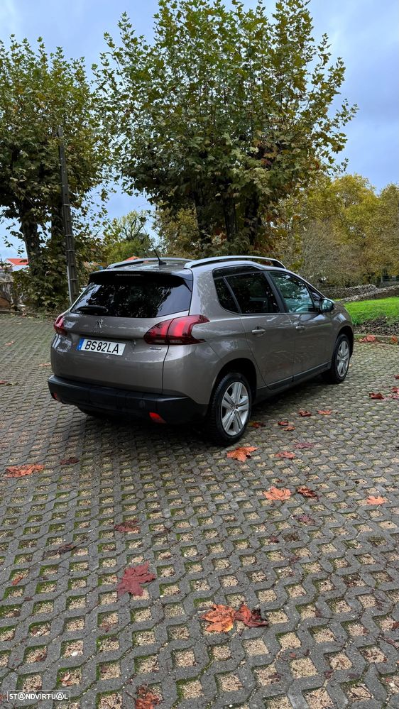 Peugeot 2008 PureTech 82 Style - 2