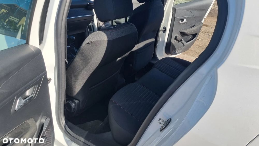 Peugeot 208 - 27