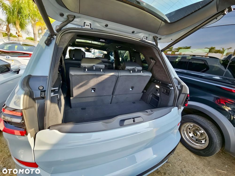 BMW X7 xDrive40i - 12
