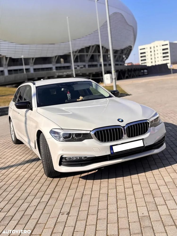 BMW Seria 5 520d Aut. Luxury Line - 2