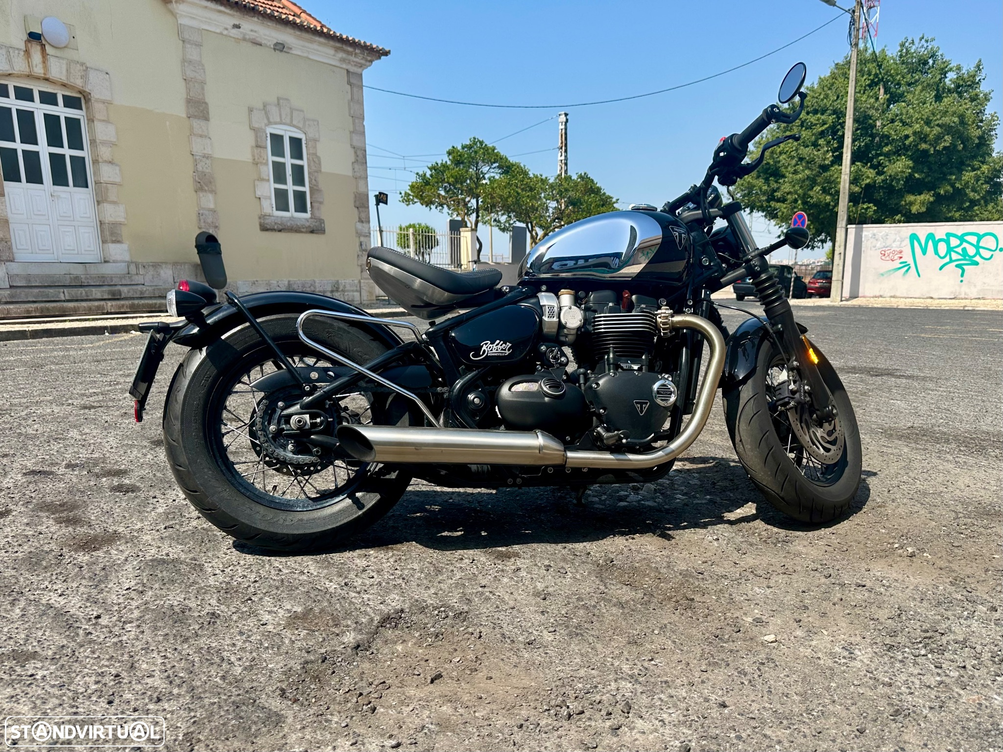 Triumph Bonneville Bobber Chrome (Ed. Especial) - 2