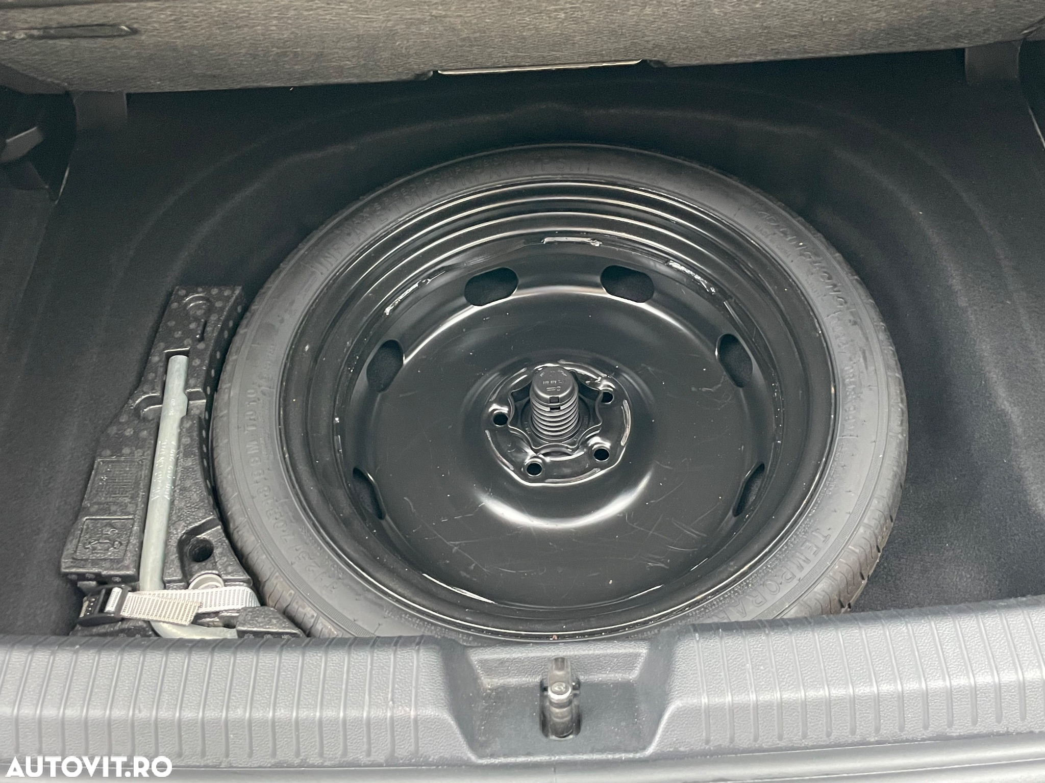 Volkswagen Golf 1.5 TSI Highline - 37