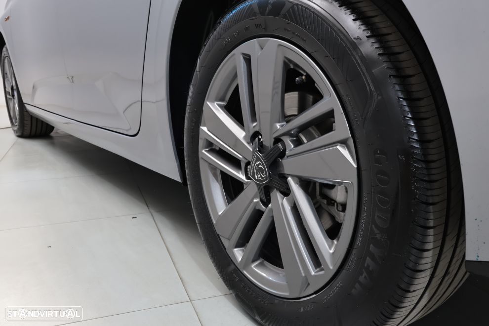 Peugeot 308 SW 1.2 Hybrid Style e-DCS6 - 13