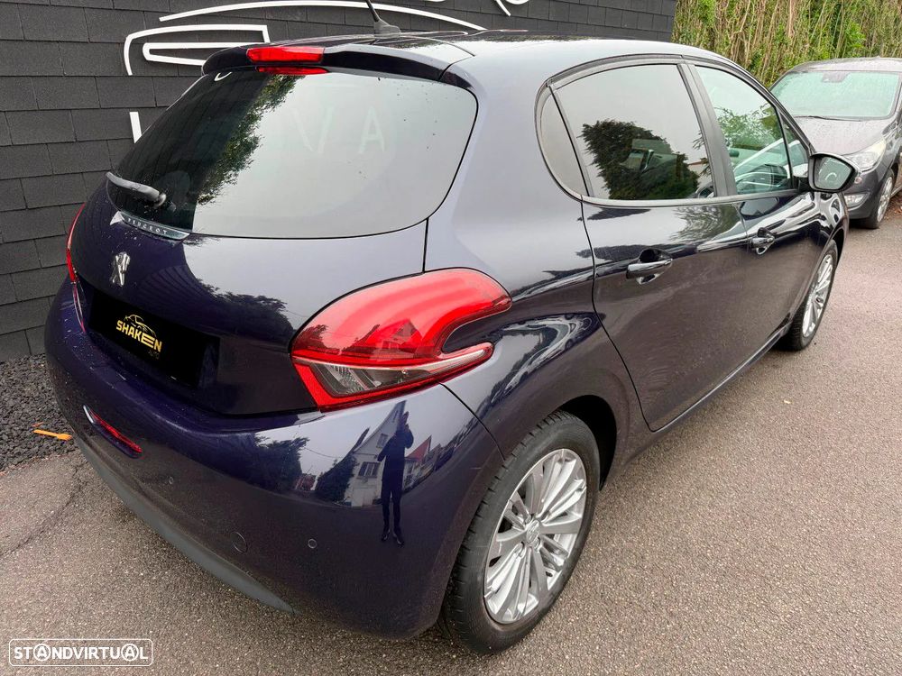 Peugeot 208 82 PureTech Style - 4