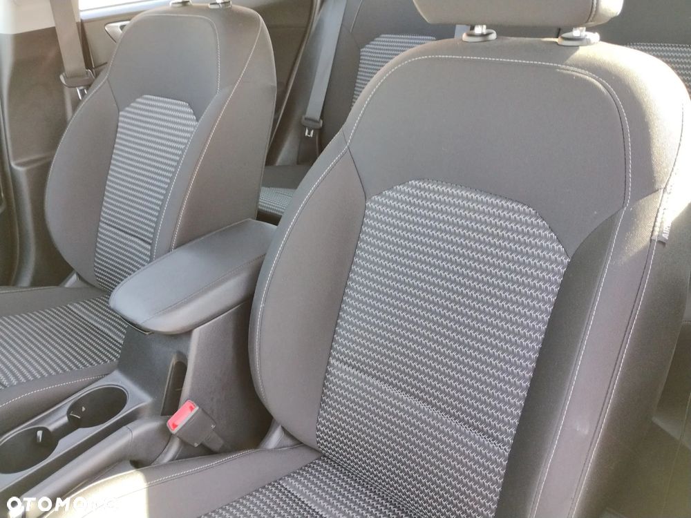 Kia Ceed 1.5 T-GDI M DCT - 12