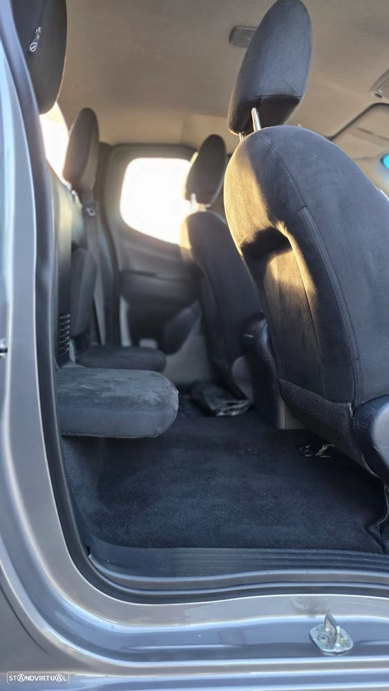 Nissan Navara 2.3 dCi CD 4WD Tekna - 22