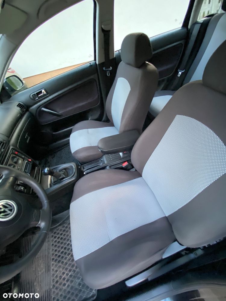 Volkswagen Passat - 33