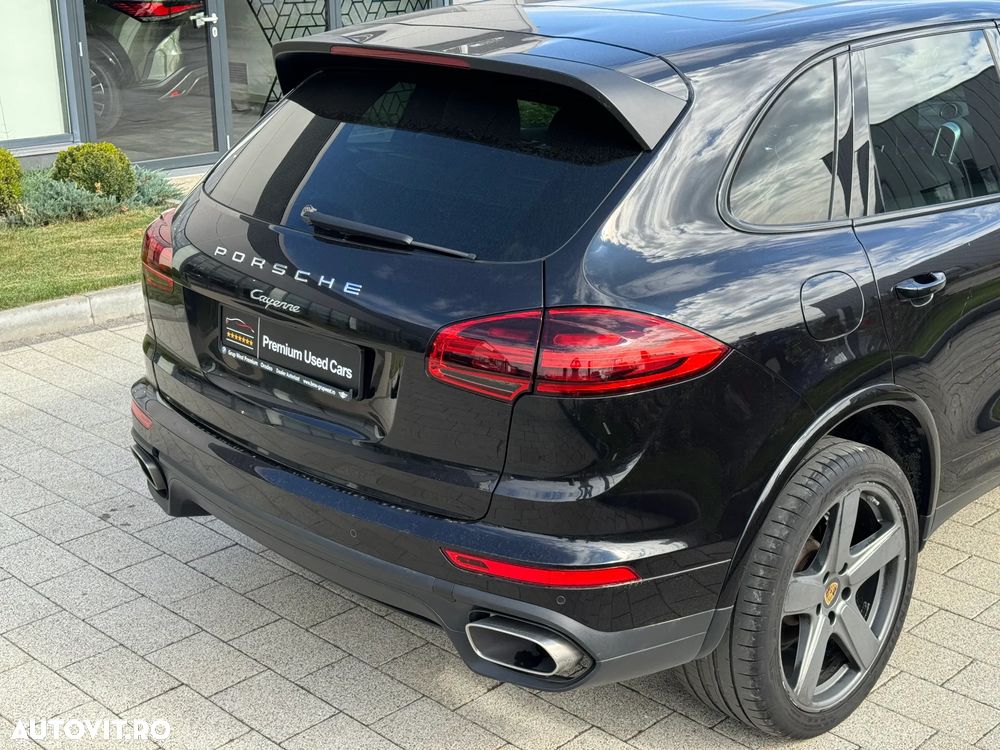 Porsche Cayenne 3.0 L - 10