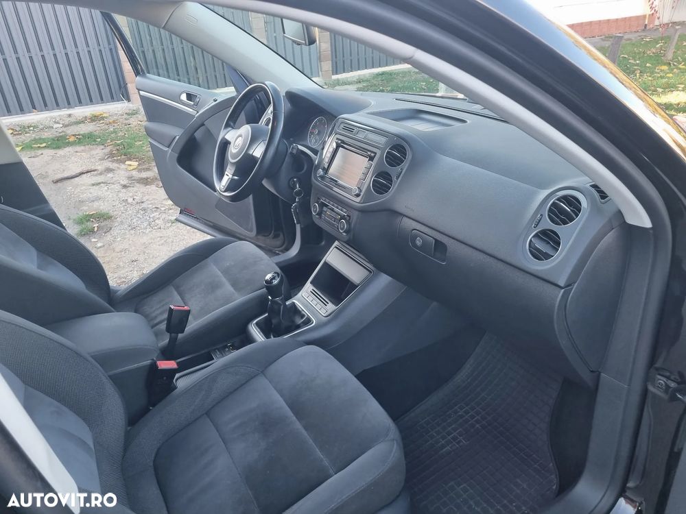 Volkswagen Tiguan 2.0 TDI DPF BlueMotion Technology Exclusive - 13