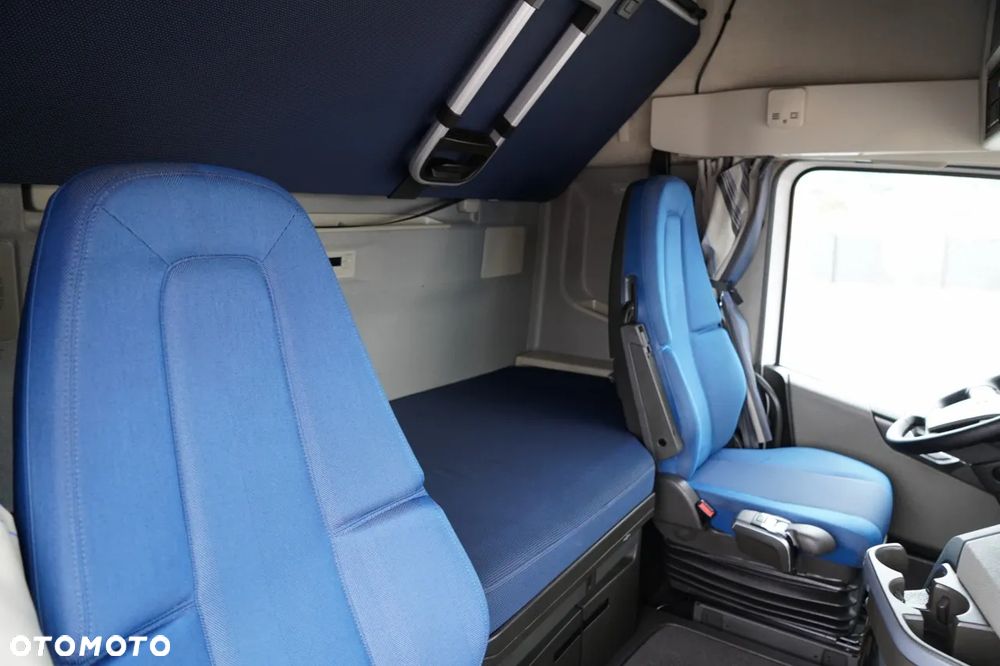 Volvo FH 460 / LOWDECK / MEGA / KLIMA POSTOJOWA / I-SHIFT - 34