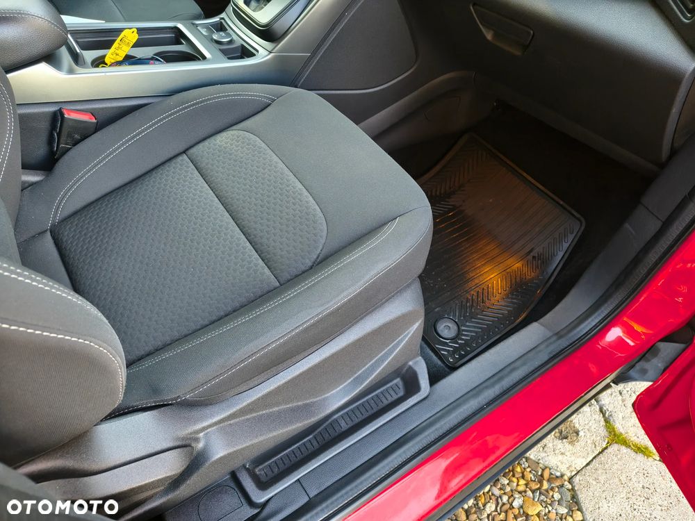 Ford Kuga - 22