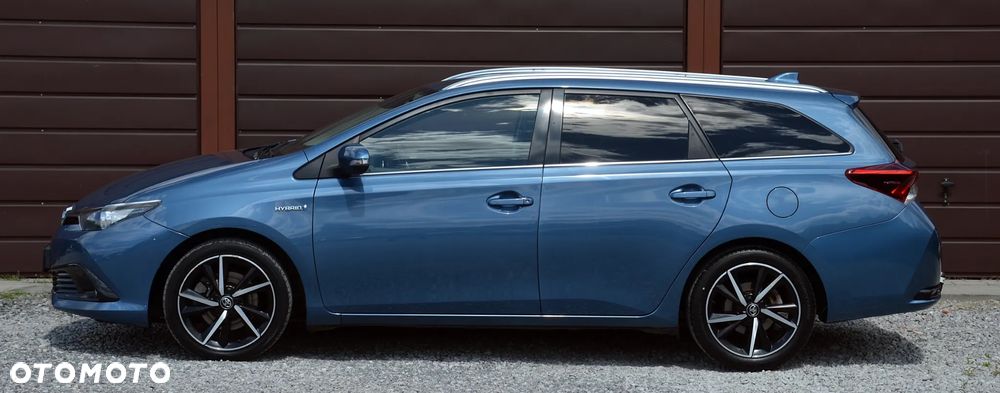 Toyota Auris Hybrid 135 Prestige - 6