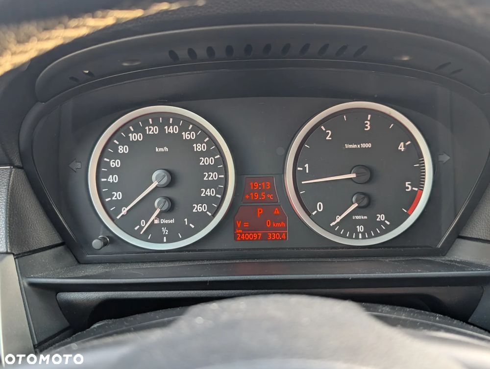 BMW Seria 5 - 13