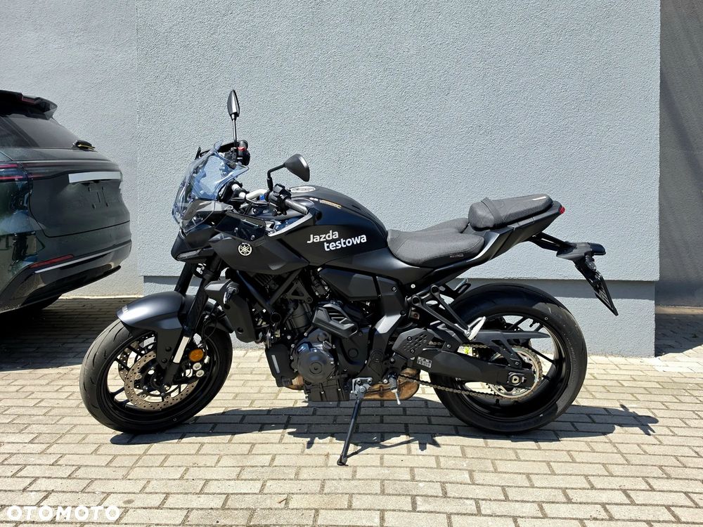 Yamaha MT - 12