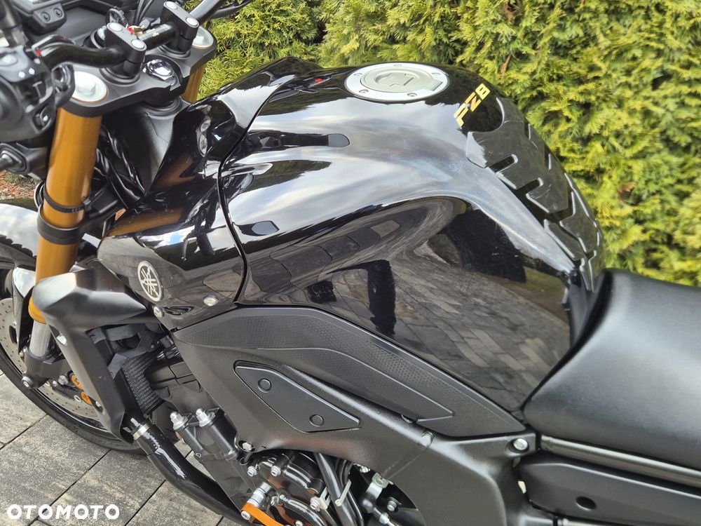 Yamaha FZ8 - 21
