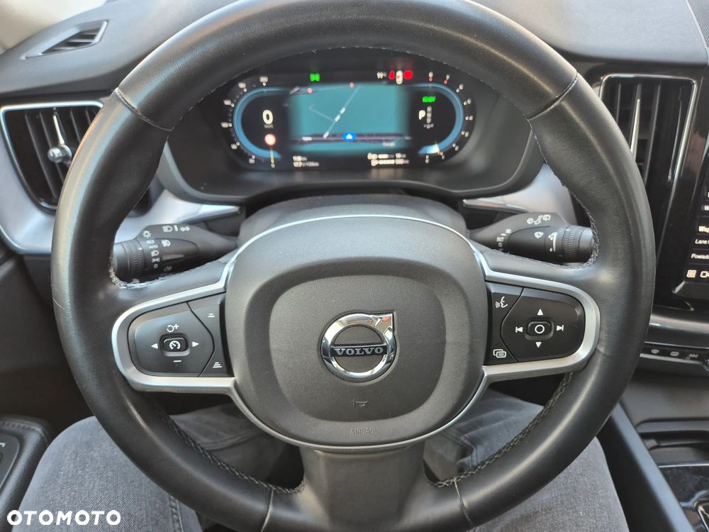 Volvo XC 60 - 25