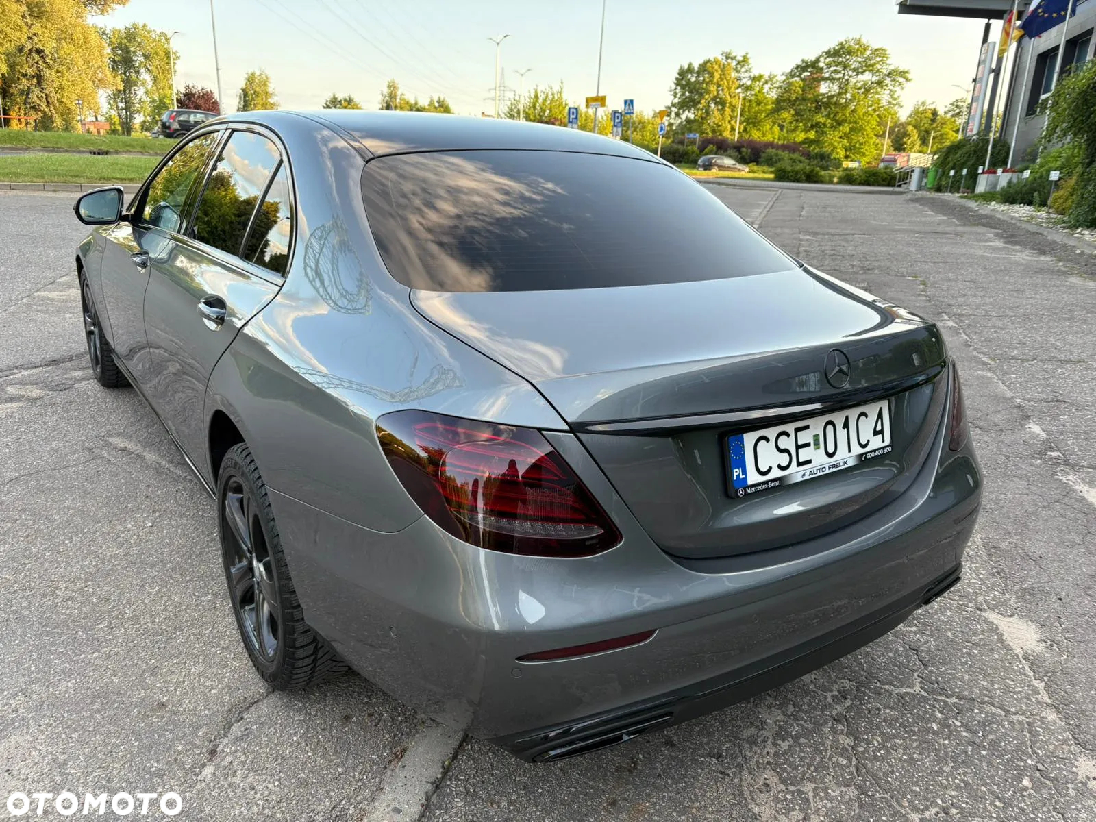 Mercedes-Benz Klasa E 220 d 9G-TRONIC - 11