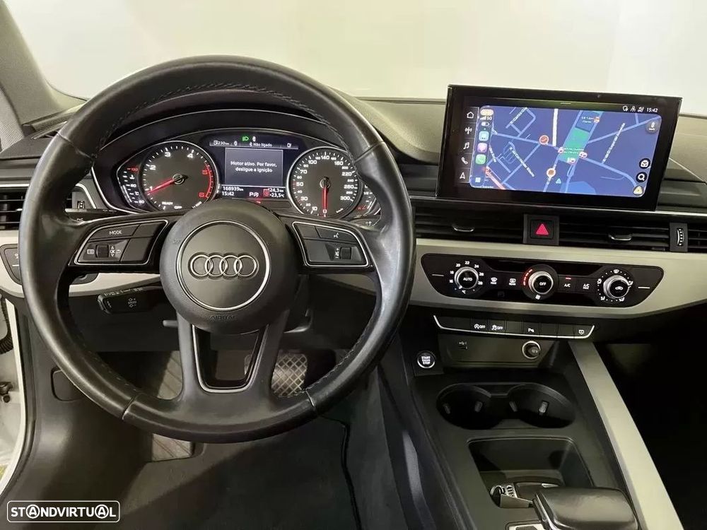 Audi A4 Avant 30 TDI S tronic — fotografia 19