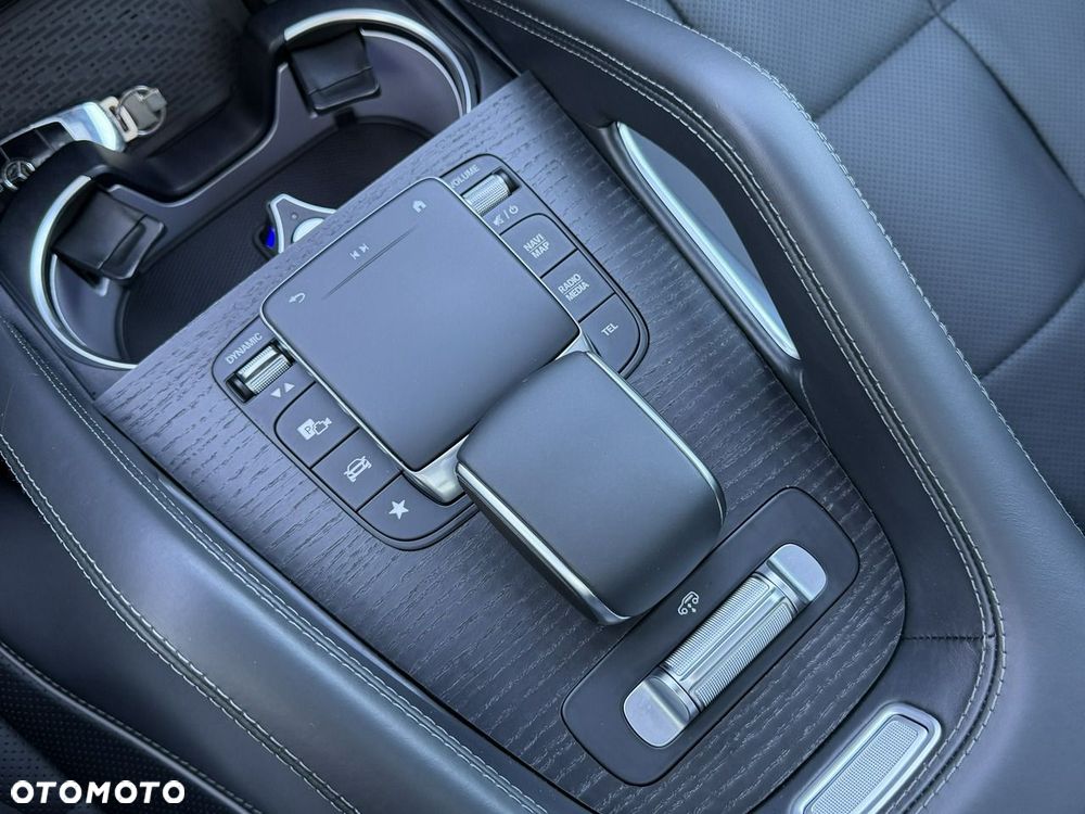 Mercedes-Benz GLS - 36