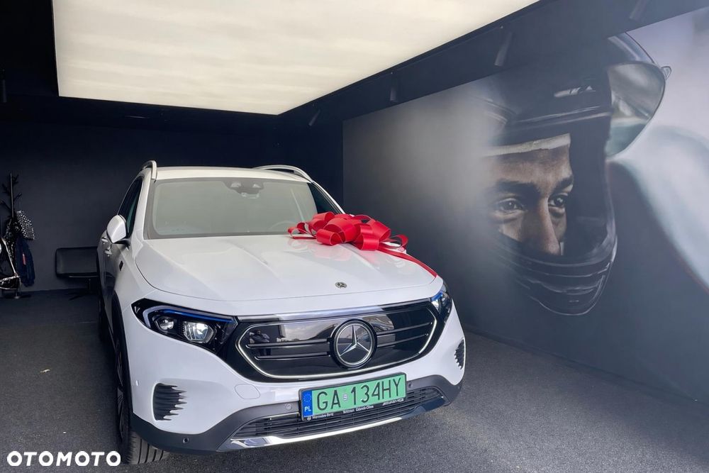 Mercedes-Benz EQB 250 66.5kWh AMG - 17