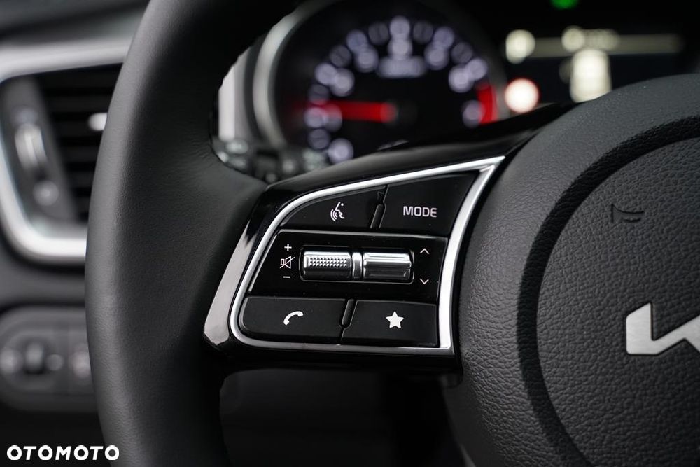 Kia XCeed 1.6 T-GDI M DCT - 13