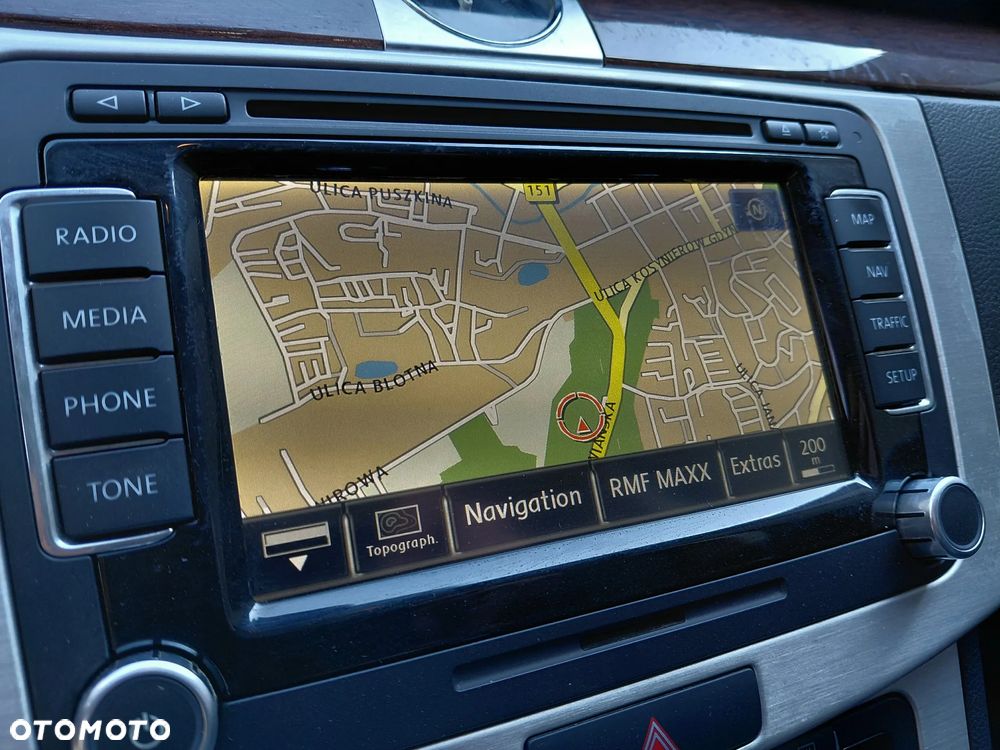 Volkswagen Passat - 18