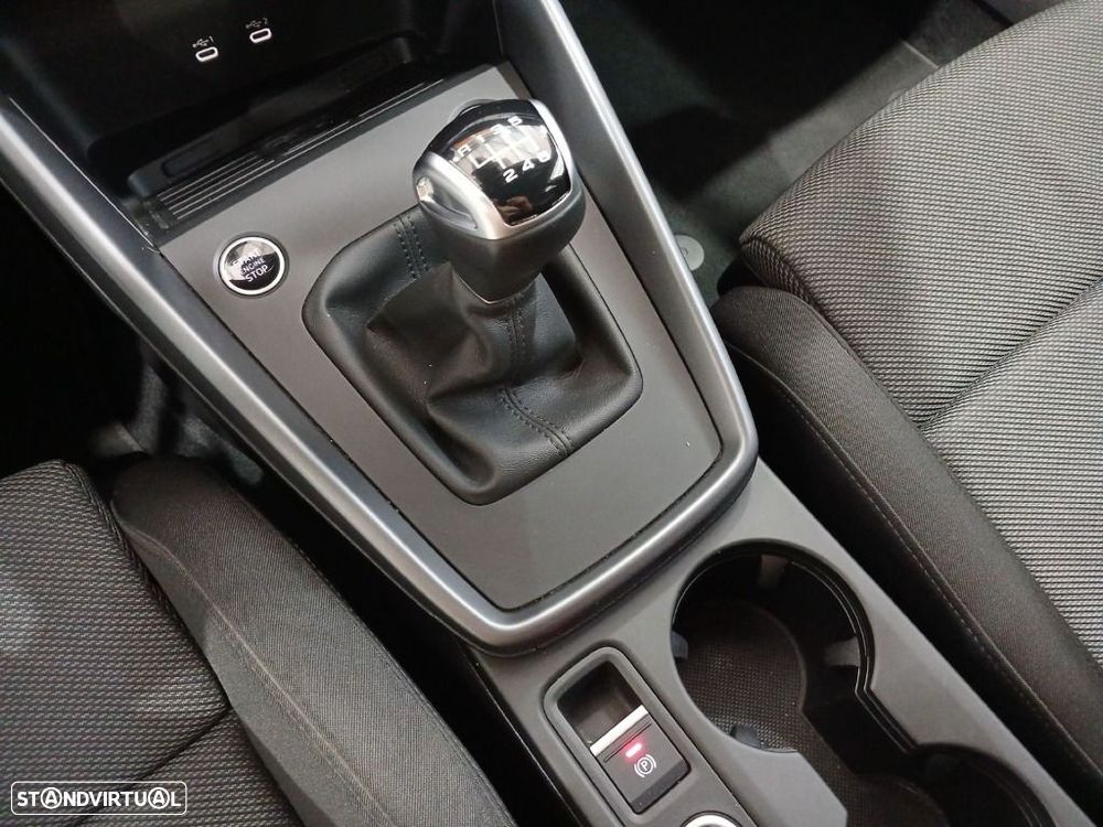 Audi A3 Sportback 30 TDI S line - 32