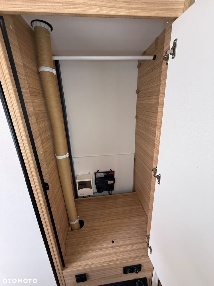 Dethleffs Camper 500 QSK Nomad Aero - 29