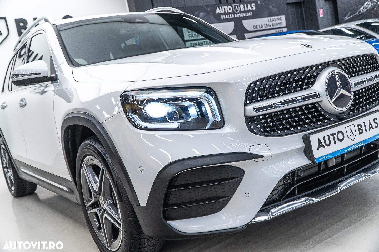 Mercedes-Benz GLB 250 4MATIC Aut. - 28
