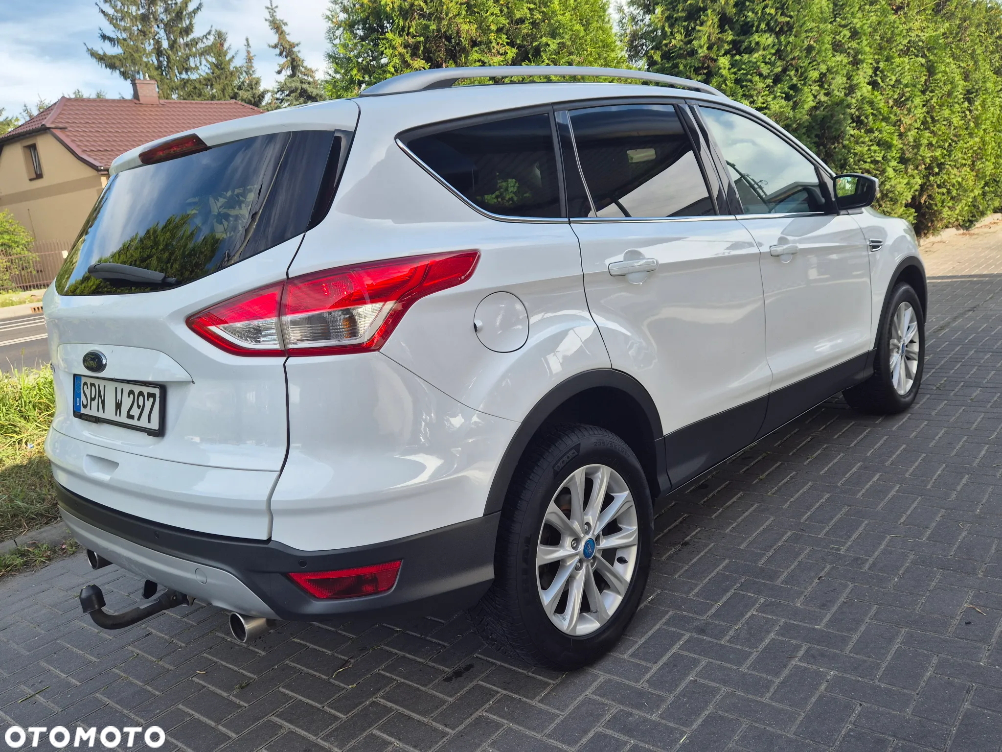 Ford Kuga 2.0 TDCi 2x4 Titanium - 11