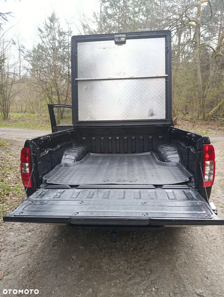 Nissan Navara 2.5 TDi Comfort / SE - 16